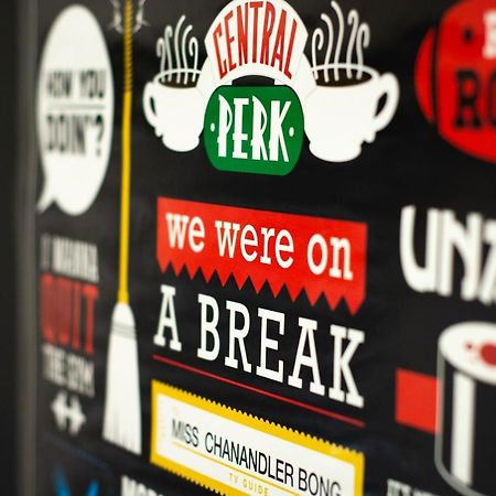 Central Perk Kladsko Exteriér fotografie