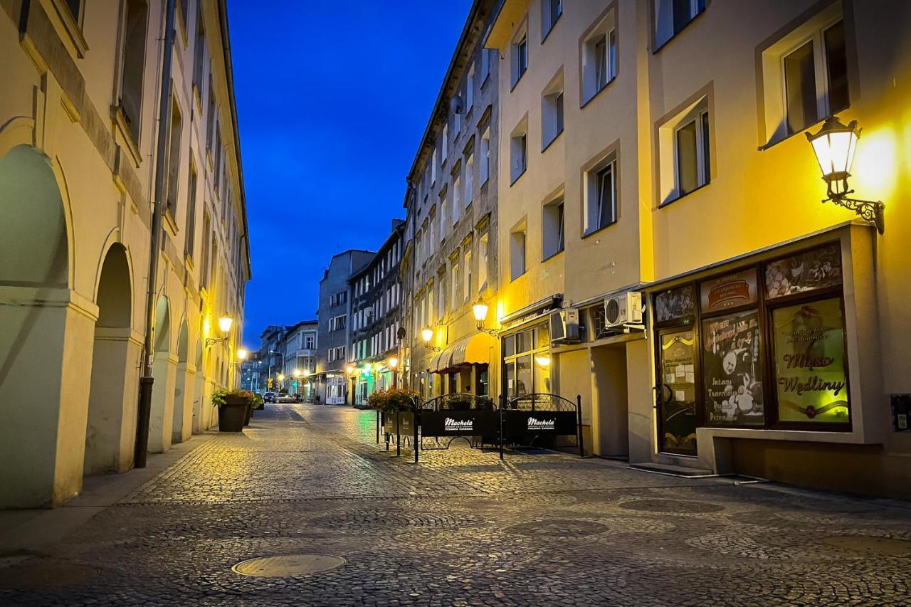 Central Perk Kladsko Exteriér fotografie