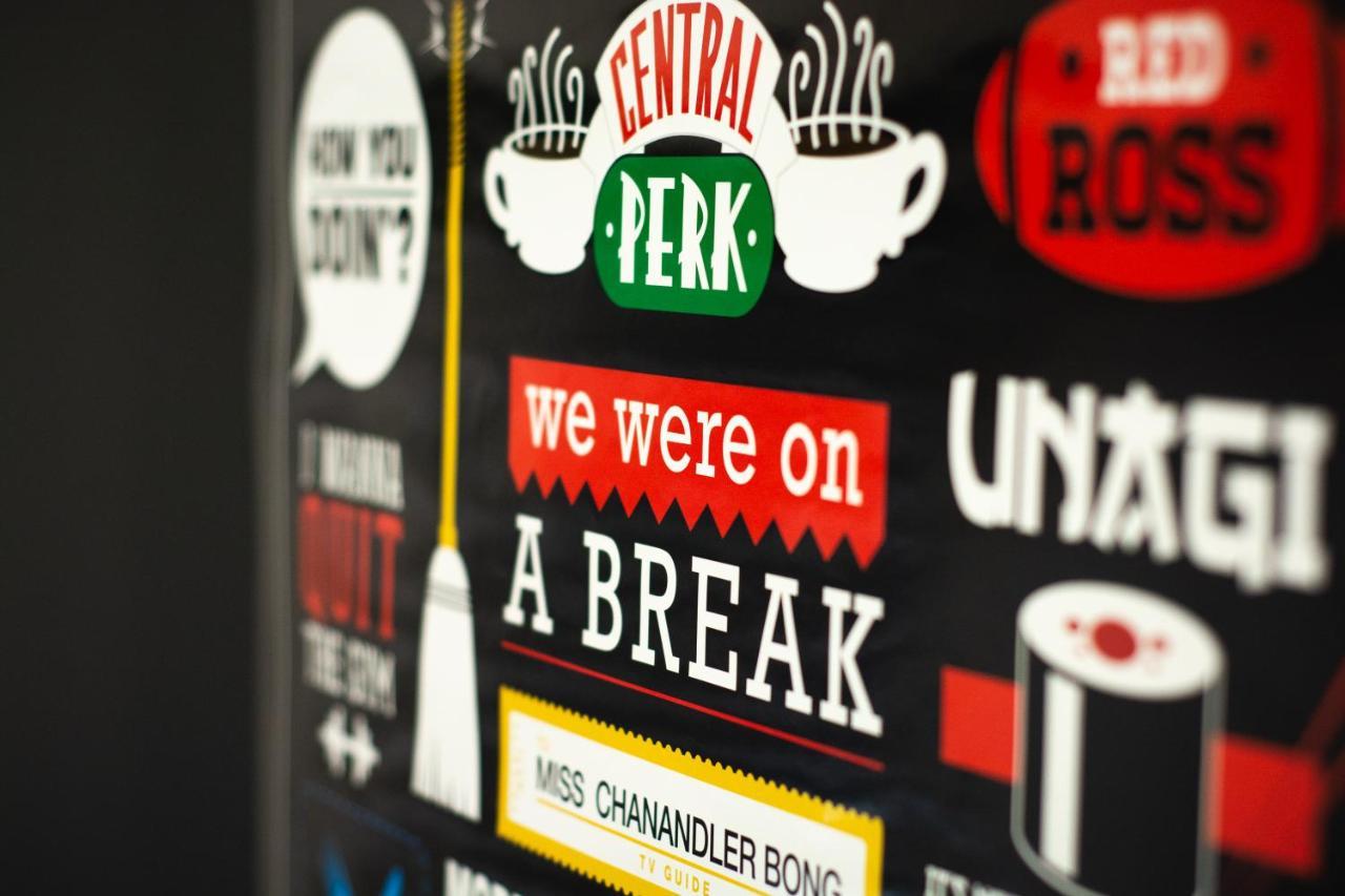Central Perk Kladsko Exteriér fotografie